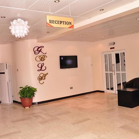 Grand Bank Link Hotel Otta Екстериор снимка
