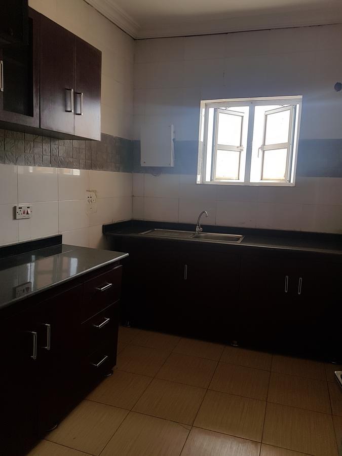 Grand Bank Link Hotel Otta Екстериор снимка